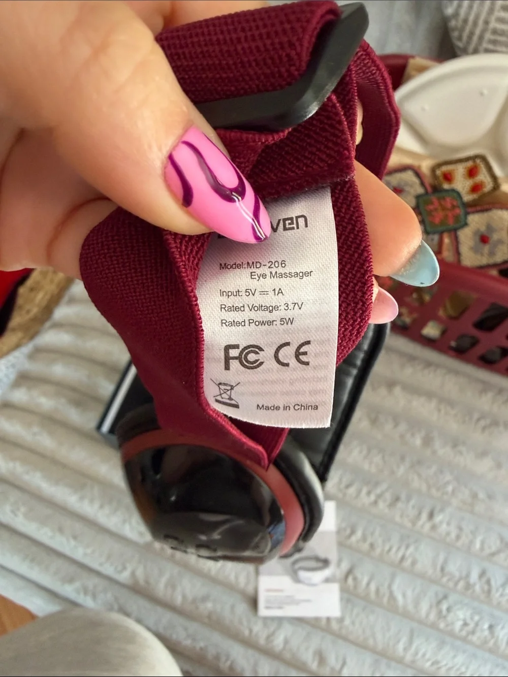 Red Intelligent Eye Massager